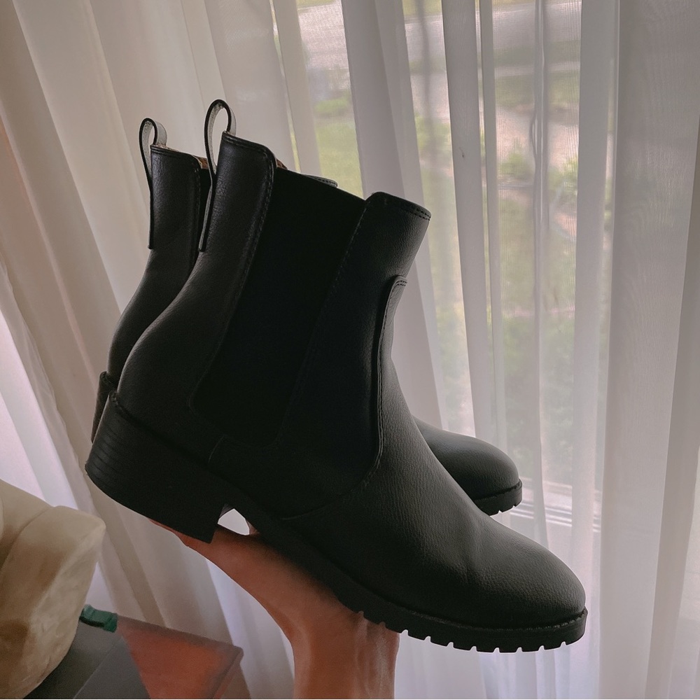 H&M Black Faux Leather Ankle Boots Womens Size 8.5
